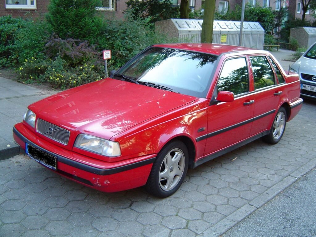 Volvo 460 photo