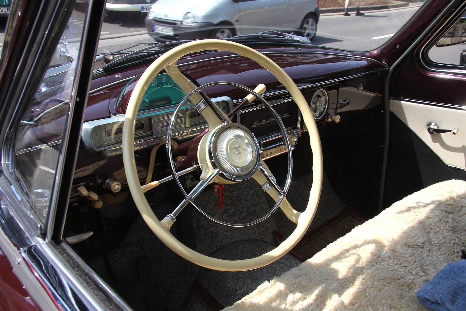 GAZ Volga