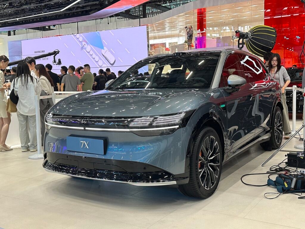Zeekr 7X photo