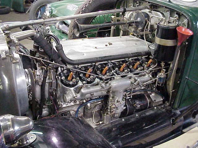 Daimler Double Six photo
