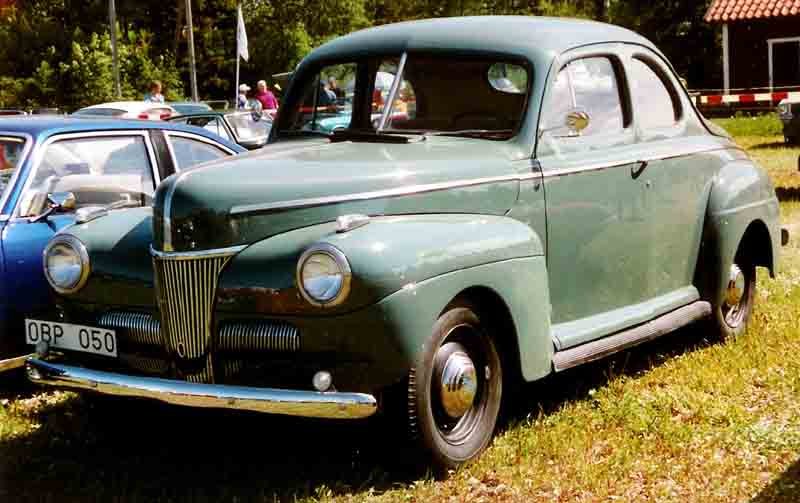 Ford De Luxe Business