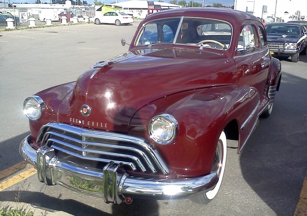 Oldsmobile 66 photo