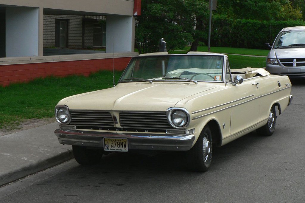 Pontiac Acadian photo