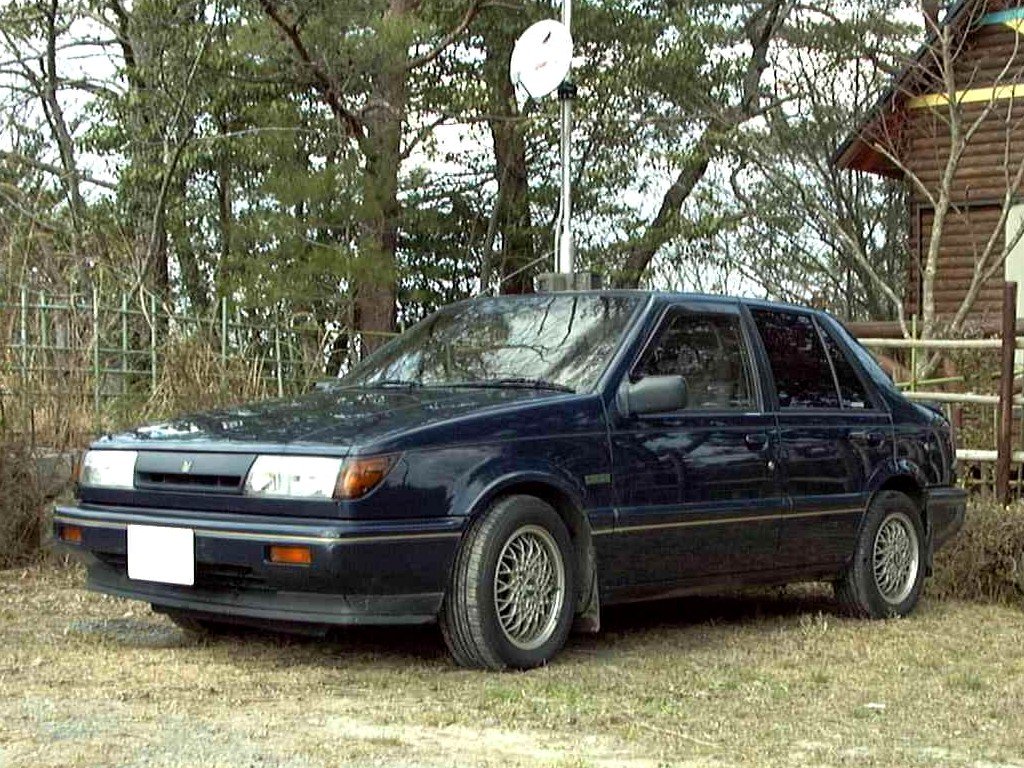Isuzu Gemini photo