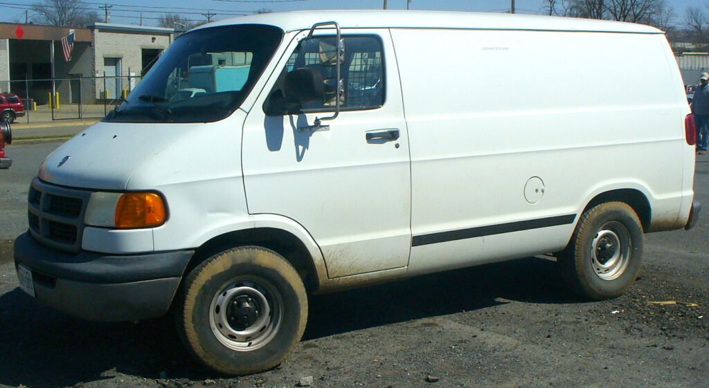 Dodge B250 photo