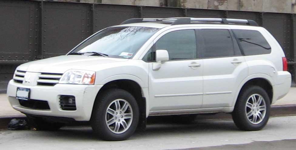 Mitsubishi Endeavor photo