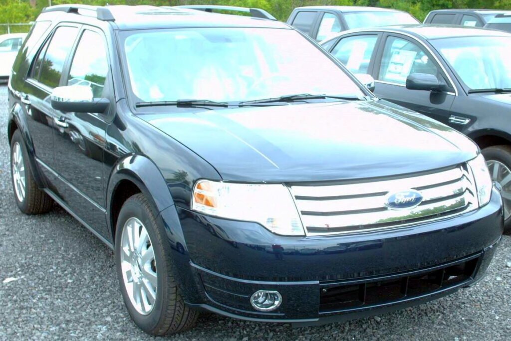 Ford Taurus X photo