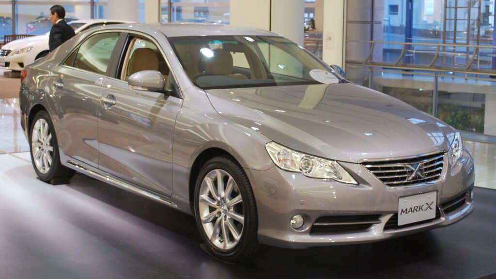 Toyota Mark X photo