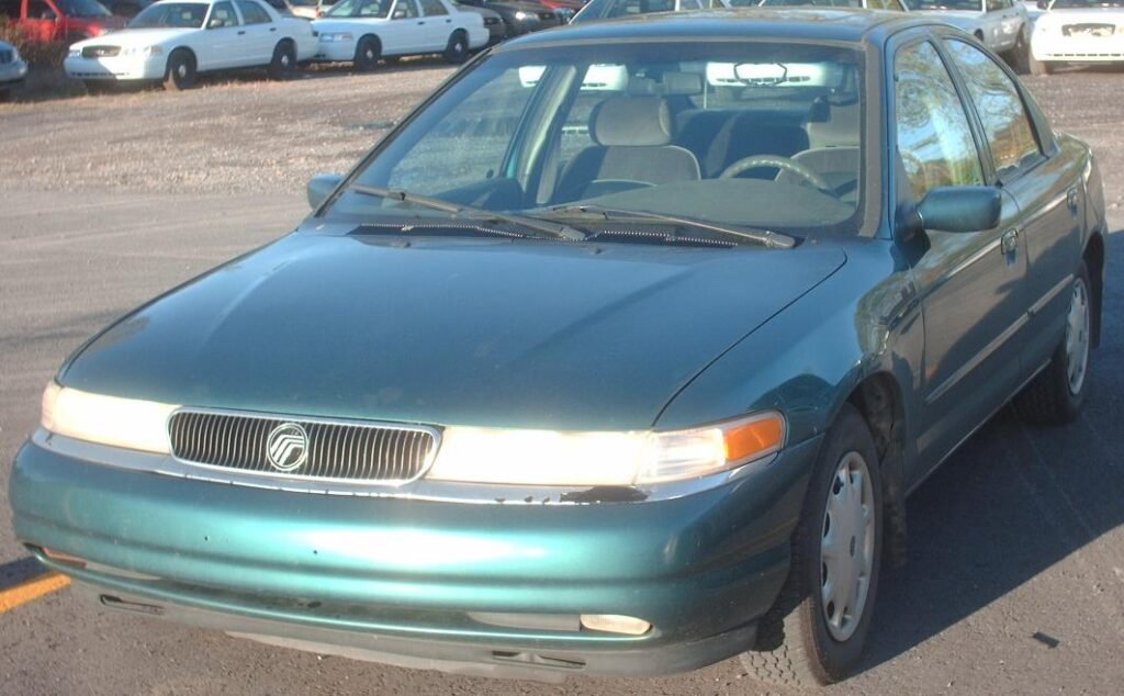 Mercury Mystique photo