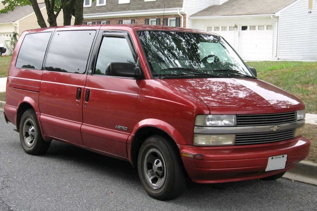 Chevrolet Astro photo