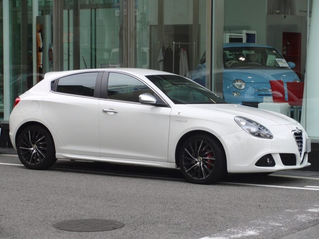 Alfa Romeo Giulietta photo
