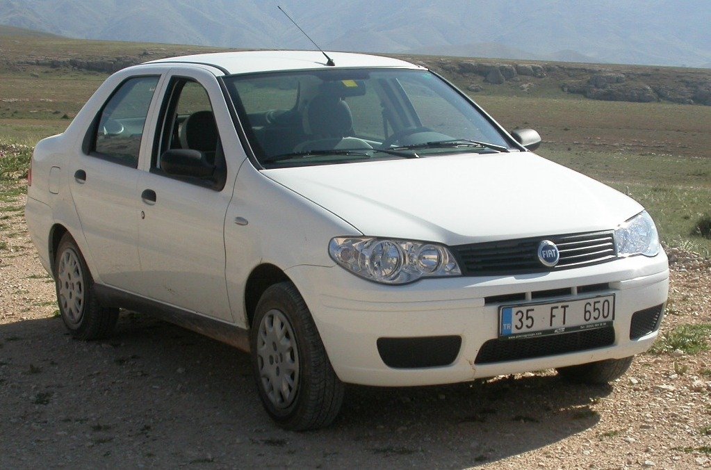 Fiat Albea photo