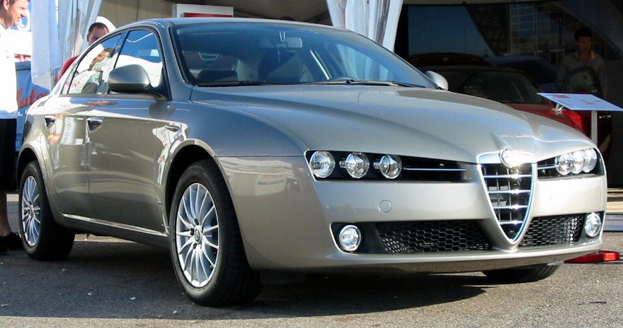 Alfa Romeo 159 photo