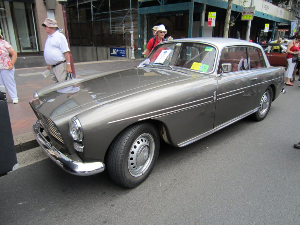 Bristol 410 photo