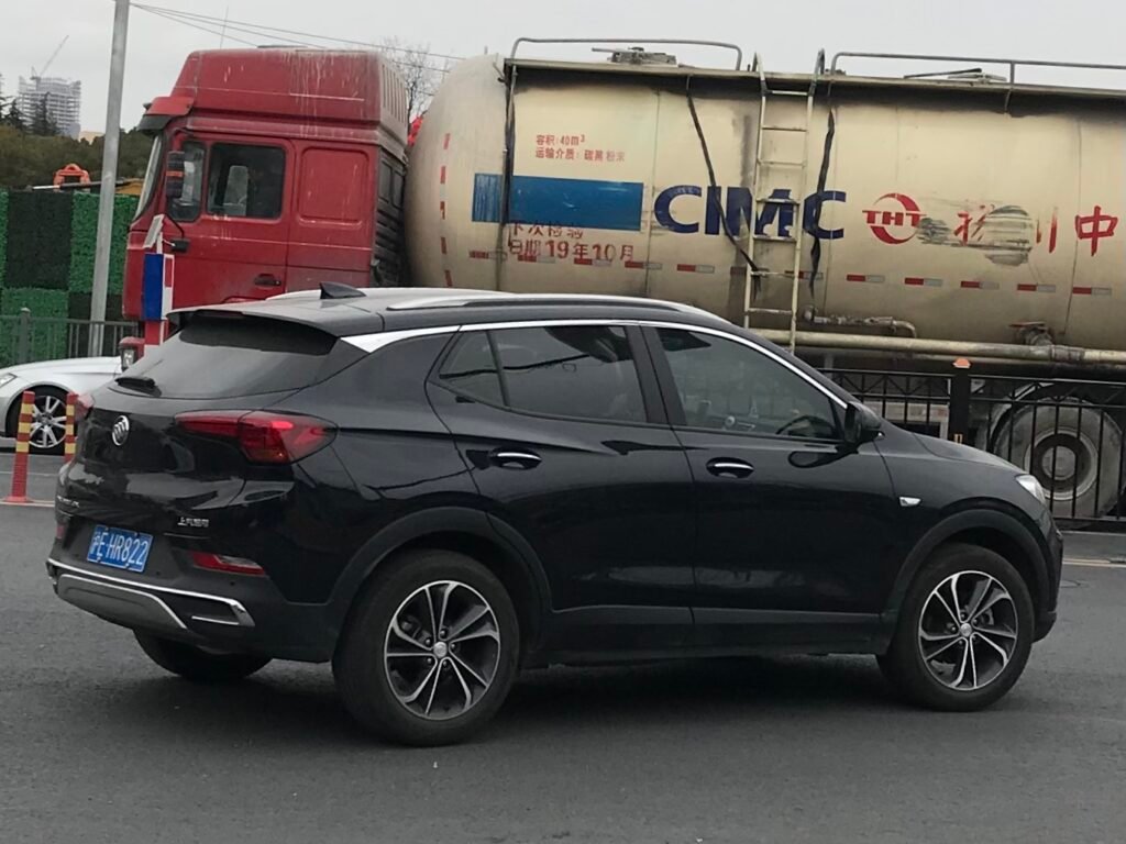 Buick Encore Gx photo