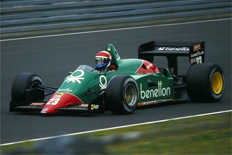 Alfa Romeo Alfa 6 photo