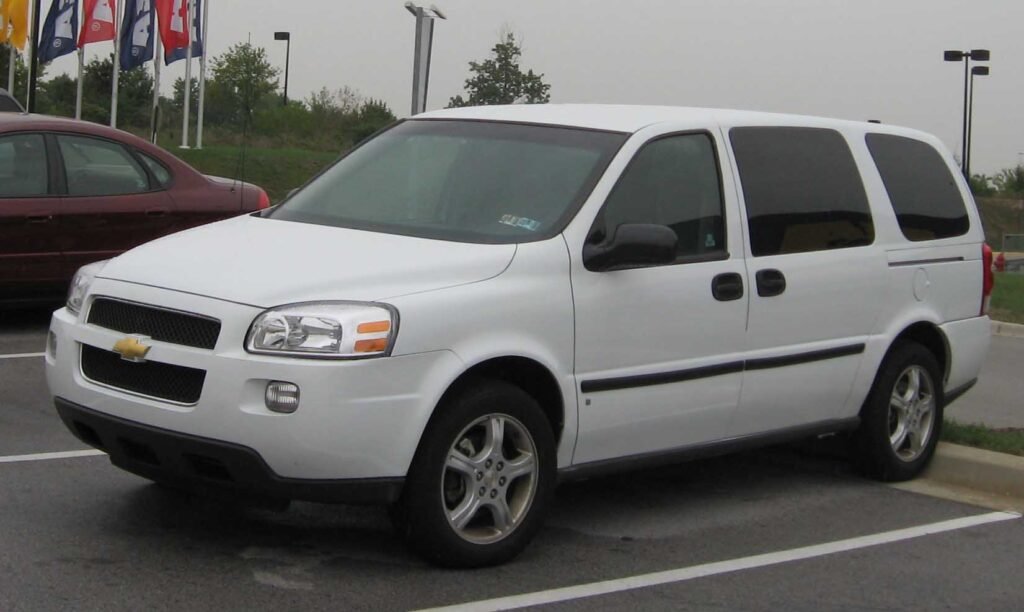 Chevrolet Uplander photo