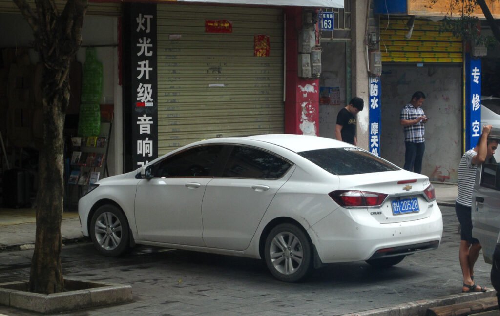 Holden Cruze photo