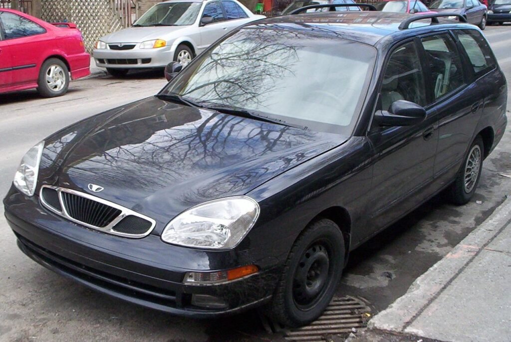Daewoo Nubira Wagon photo