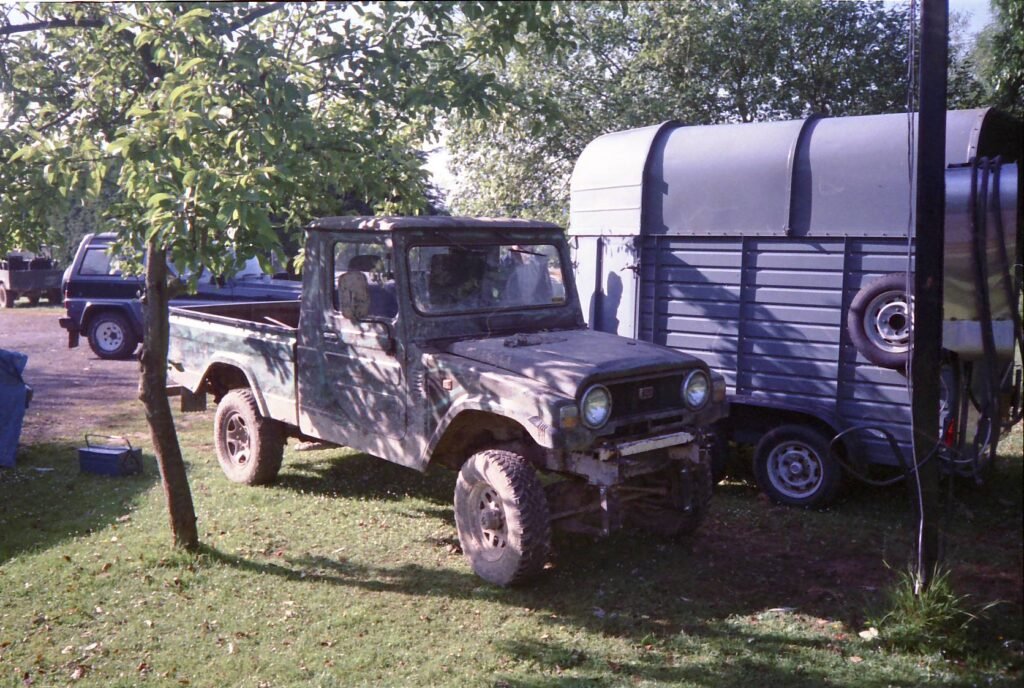 Daihatsu Fourtrak photo