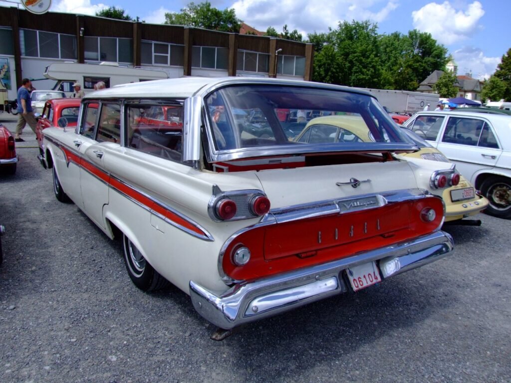 Edsel Villager photo