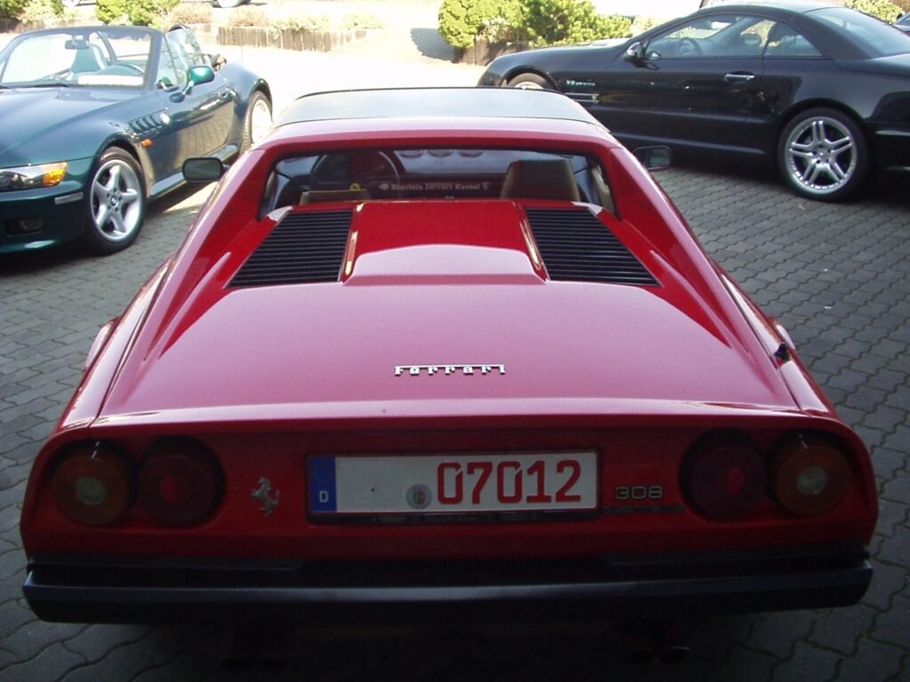 Ferrari 308 GTS photo