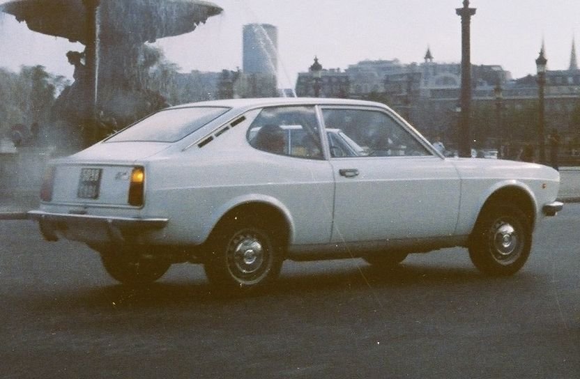 Fiat 128 photo