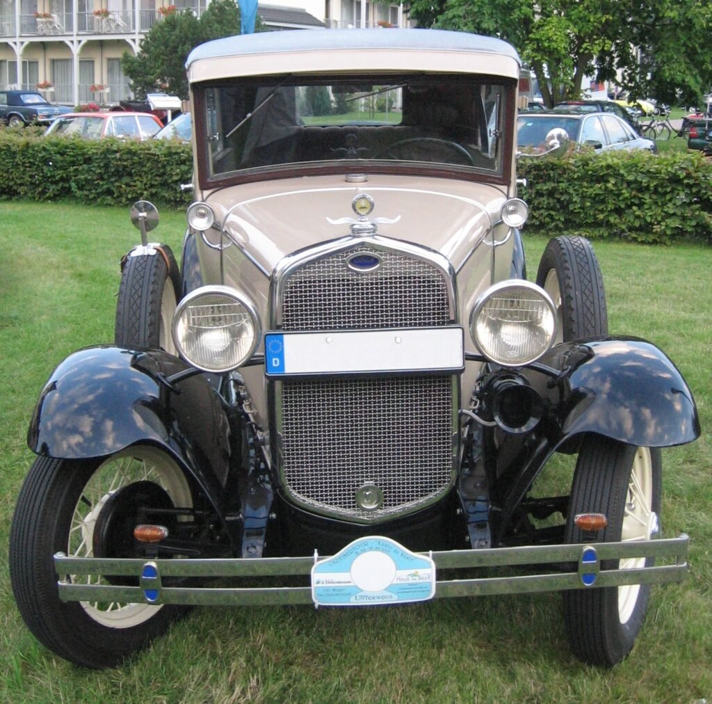 Ford Sedan Tudor photo