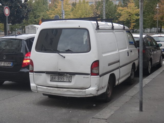 Hyundai H100 photo