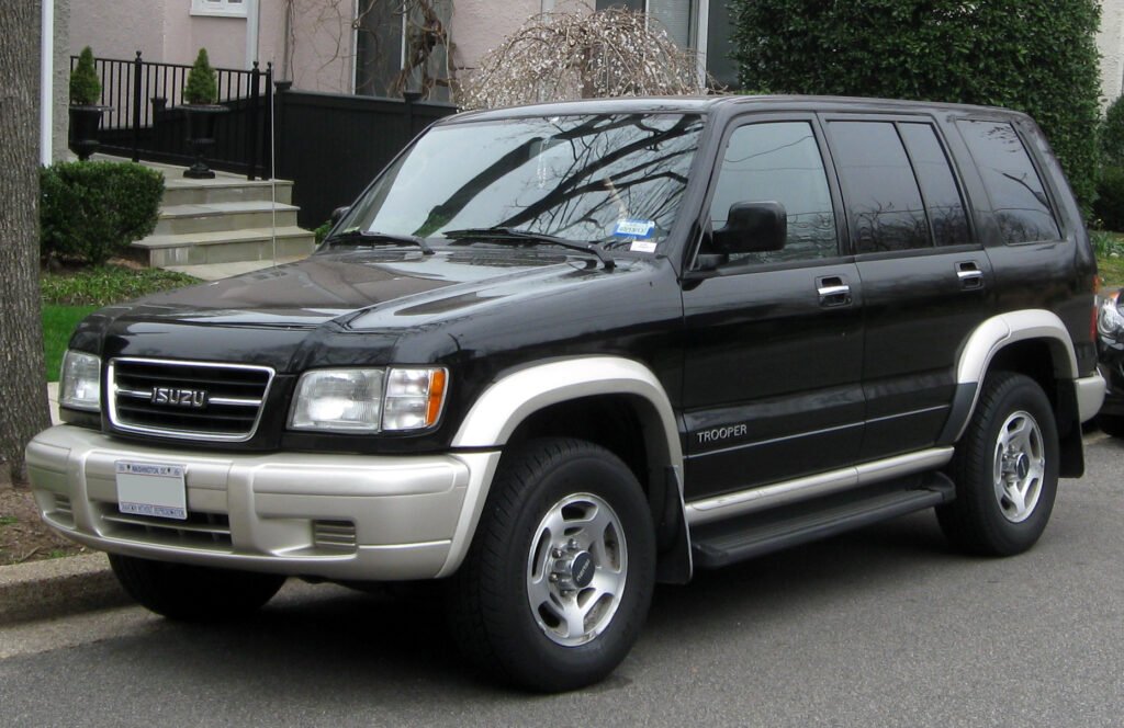 Isuzu Trooper photo