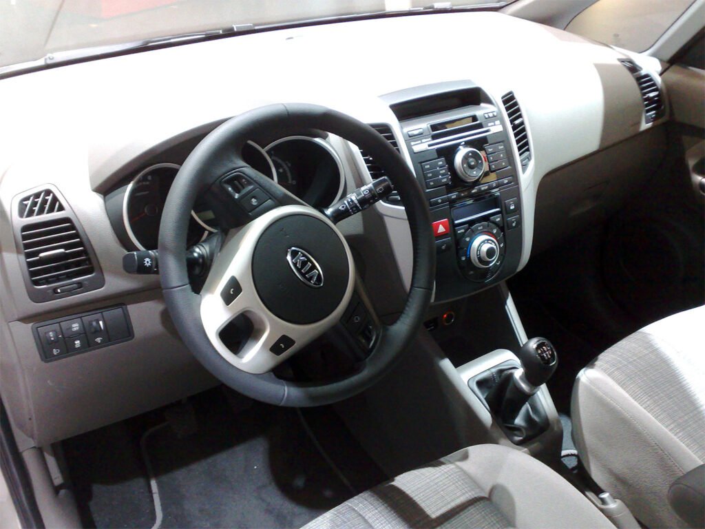 Kia Venga photo