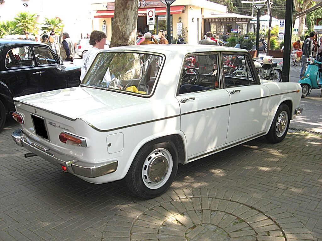 Lancia Fulvia Berlina photo