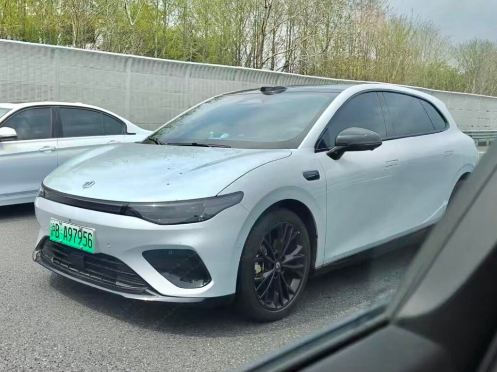 Leapmotor B05 photo