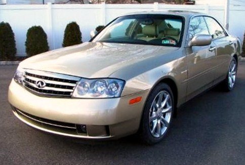 Infiniti M45 photo