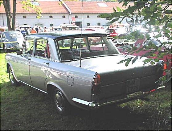 Fiat 2300 photo