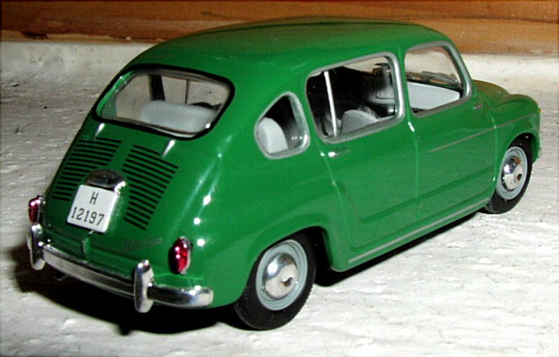 SEAT 800 photo