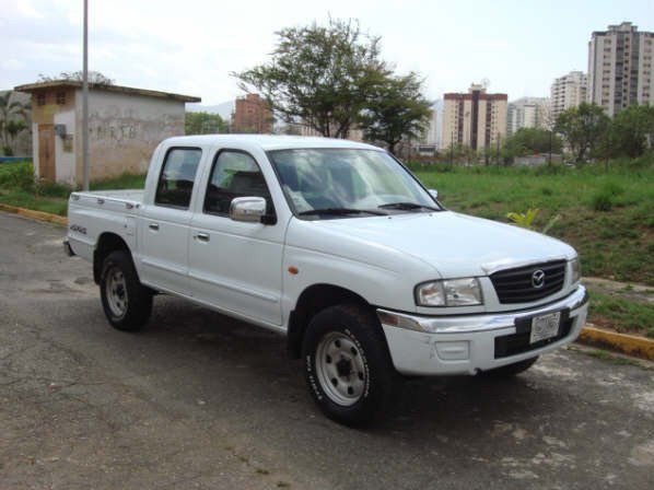 Mazda B2600 photo