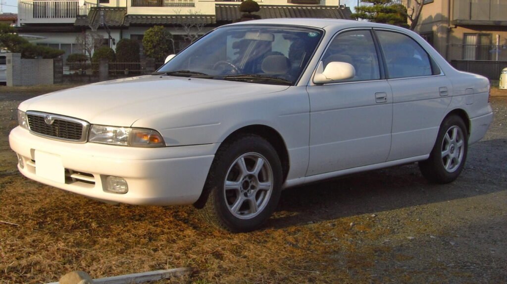 Mazda Cronos photo