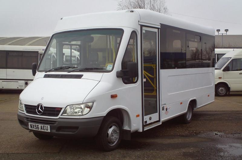 Mercedes-Benz 413 photo
