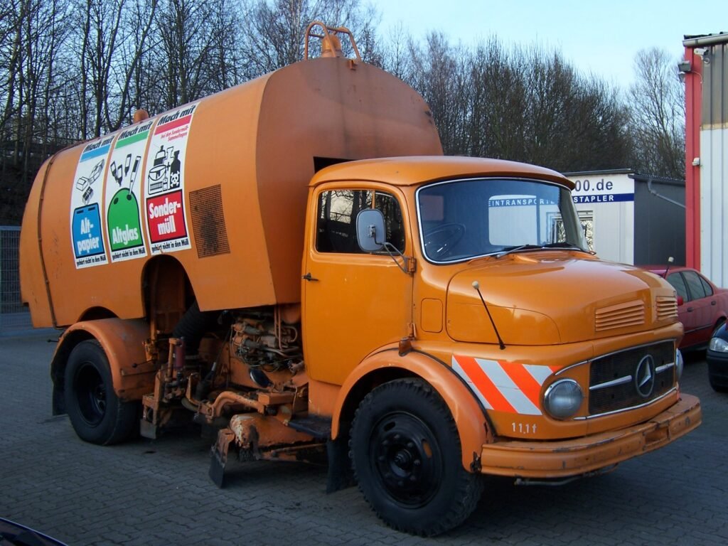 Mercedes-Benz 1113 photo