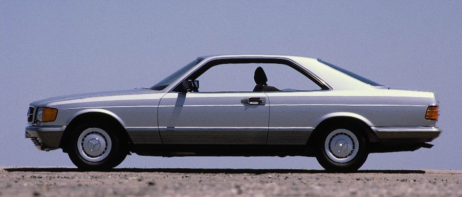Mercedes-Benz 380 photo