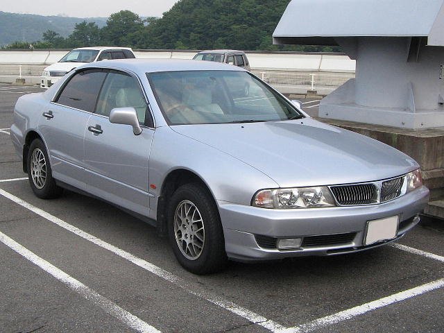 Mitsubishi Diamante