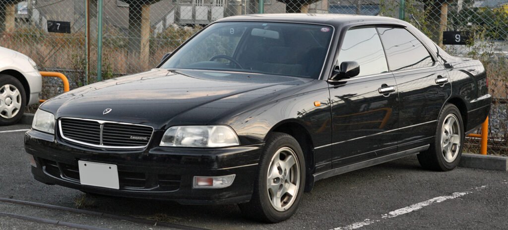 Nissan Leopard photo
