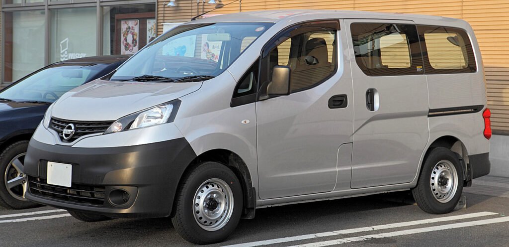 Nissan 200 photo