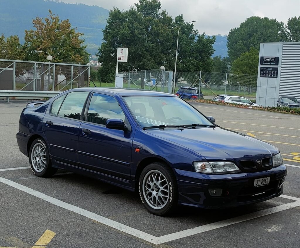 Nissan Primera photo