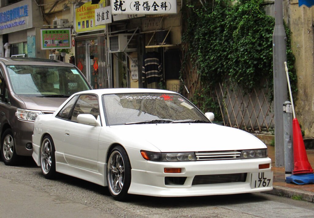 Nissan 240 photo