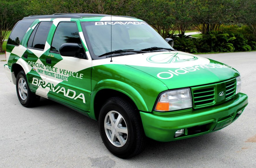 Oldsmobile Bravada photo