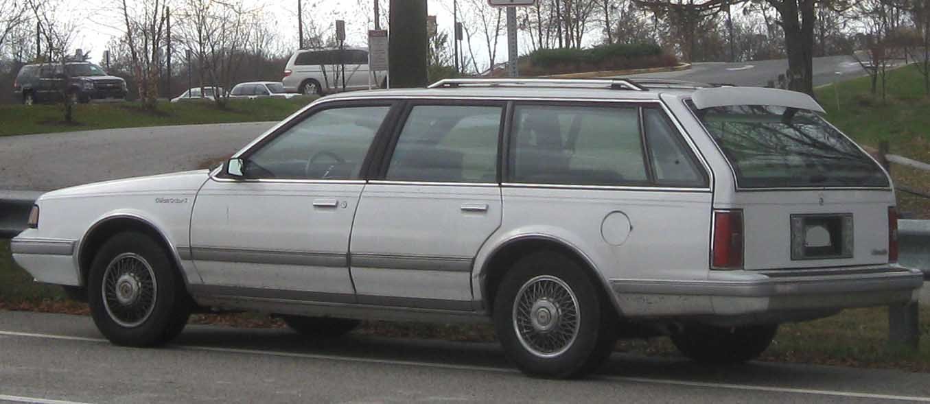Oldsmobile Cutlass Cruiser
