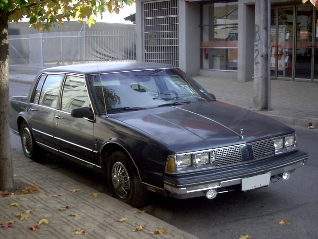 Oldsmobile Ninety Eight Regency photo