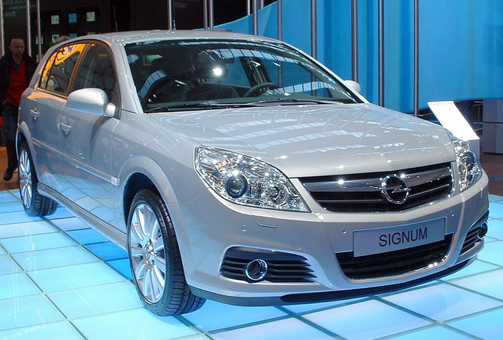 Opel Signum photo